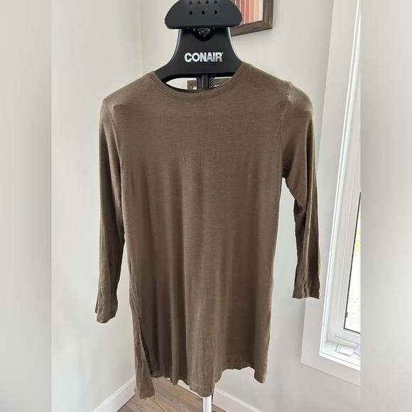 Green Tunic top - Picture 2 of 2